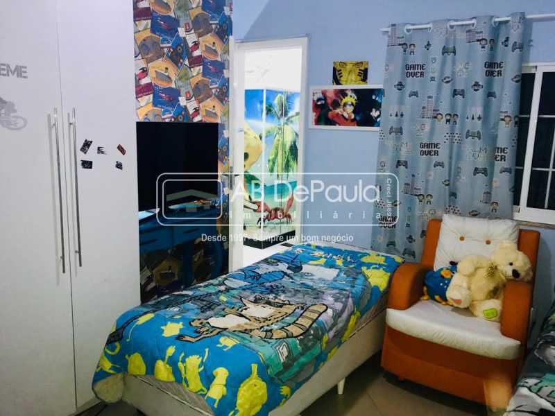 REALENGO - BELÍSSIMA RESIDENCIA DUPLEX À VENDA - 2 SUÍTES MAIS 2QUARTOS - PISCINA