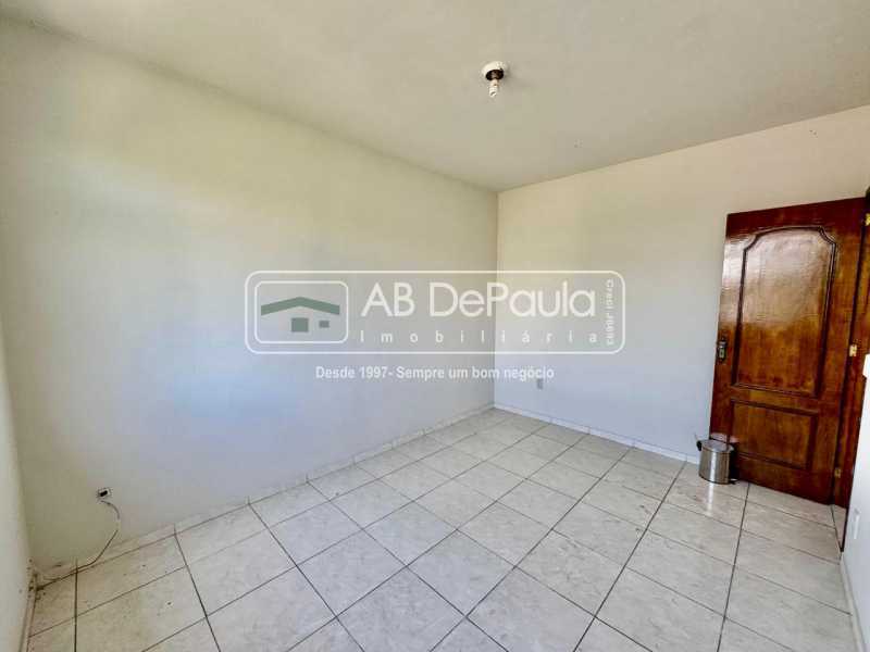 ALUGA EM REALENGO - R. ALMIRANTE CLEMENTE PINTO, 21 - APARTAMENTO COM 02 QUARTOS