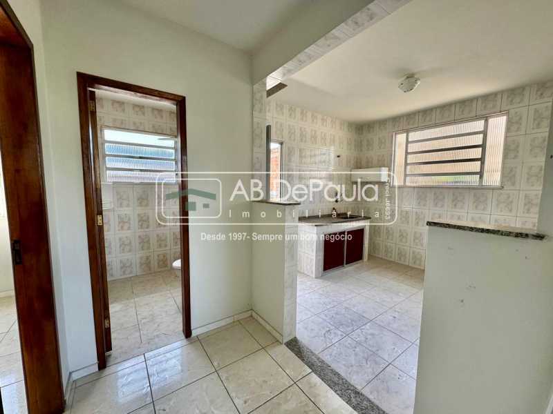 ALUGA EM REALENGO - R. ALMIRANTE CLEMENTE PINTO, 21 - APARTAMENTO COM 02 QUARTOS