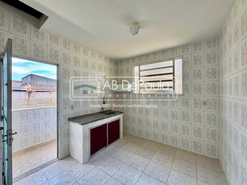 ALUGA EM REALENGO - R. ALMIRANTE CLEMENTE PINTO, 21 - APARTAMENTO COM 02 QUARTOS
