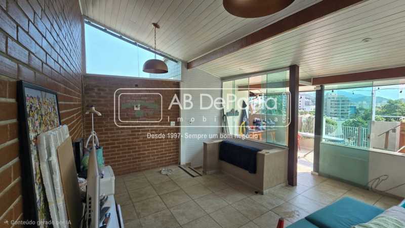 EXCELENTE COBERTURA DUPLEX À VENDA, COM PISCINA EM VILA VALQUEIRE