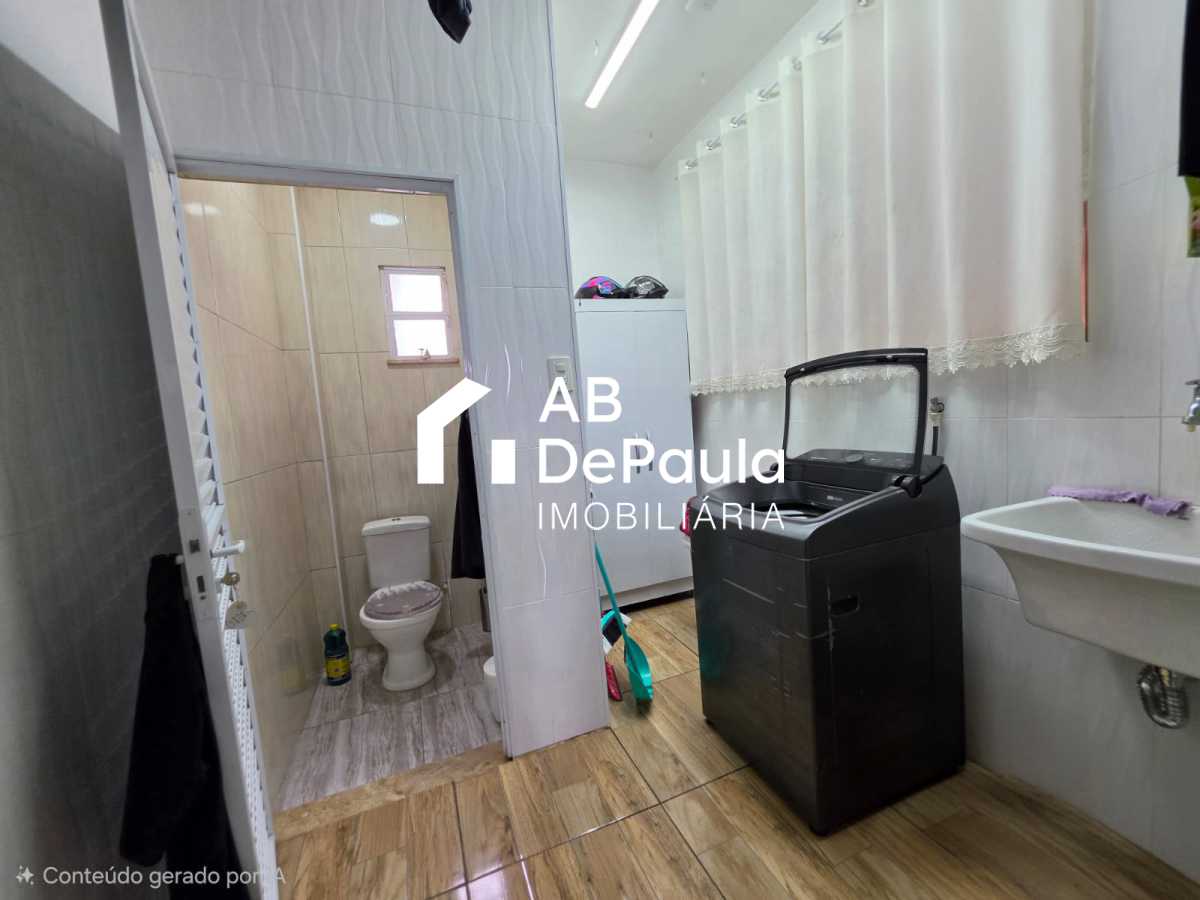 JARDIM SULACAP  -  EXCELENTE RESIDÊNCIA TODA AMPLA, 03 AMPLOS DORMITÓRIOS, AMPLO TERRAÇO COBERTO COM ÁREA GOURMET 
