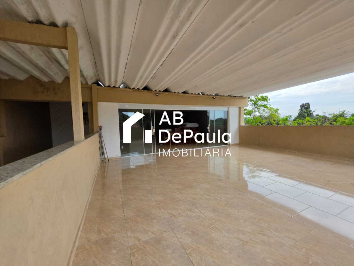 JARDIM SULACAP  -  EXCELENTE RESIDÊNCIA TODA AMPLA, 03 AMPLOS DORMITÓRIOS, AMPLO TERRAÇO COBERTO COM ÁREA GOURMET 