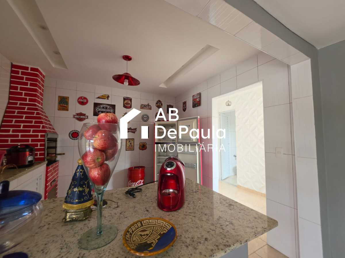 JARDIM SULACAP  -  EXCELENTE RESIDÊNCIA TODA AMPLA, 03 AMPLOS DORMITÓRIOS, AMPLO TERRAÇO COBERTO COM ÁREA GOURMET 