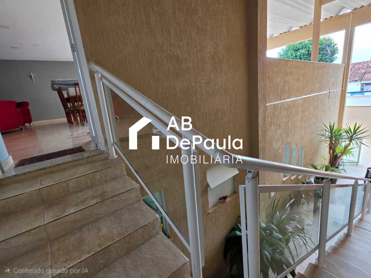 JARDIM SULACAP  -  EXCELENTE RESIDÊNCIA TODA AMPLA, 03 AMPLOS DORMITÓRIOS, AMPLO TERRAÇO COBERTO COM ÁREA GOURMET 