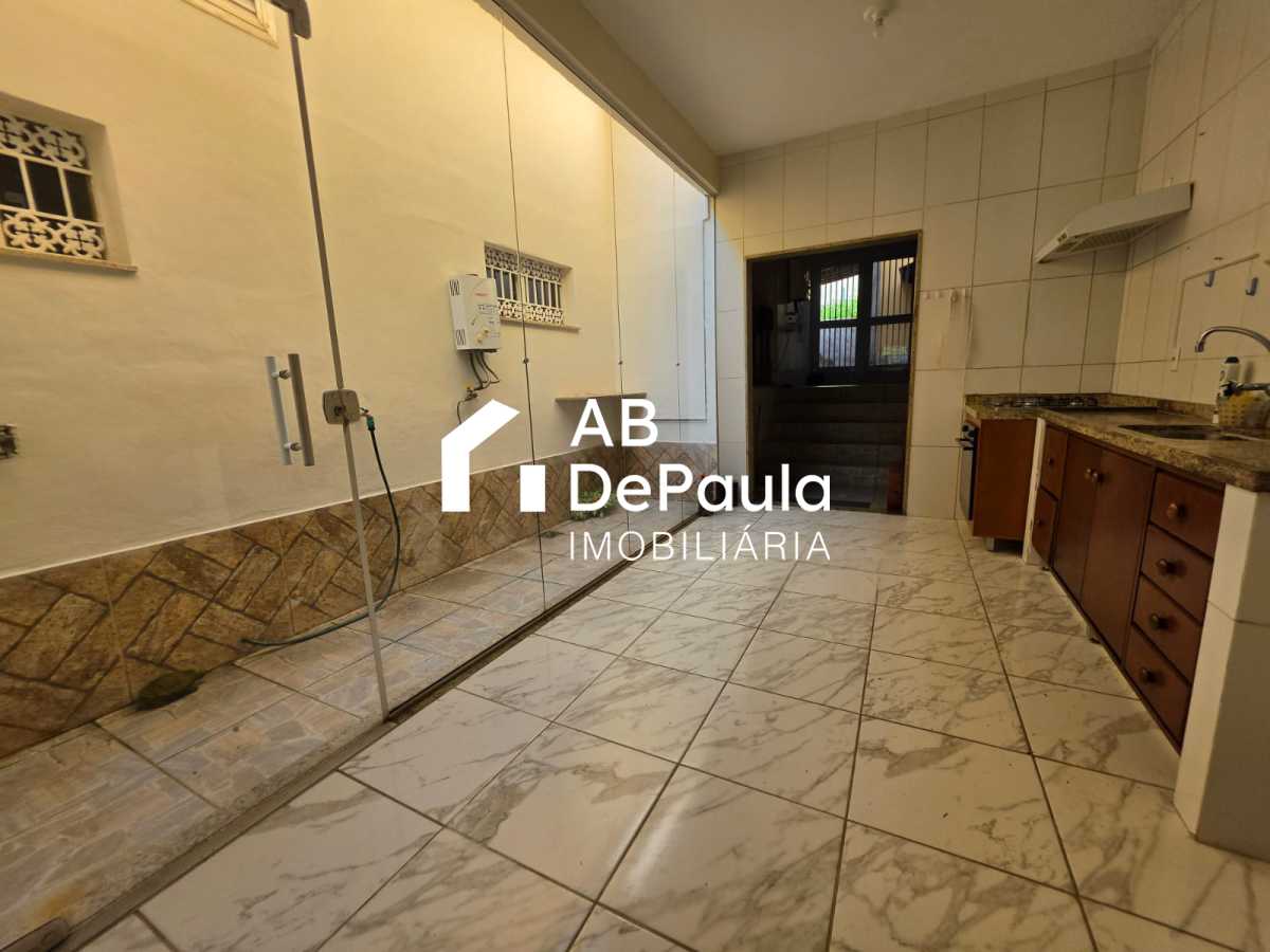 Excelente Residência à Venda Sulacap -  4 Quartos sendo um Suíte - 2 Vagas