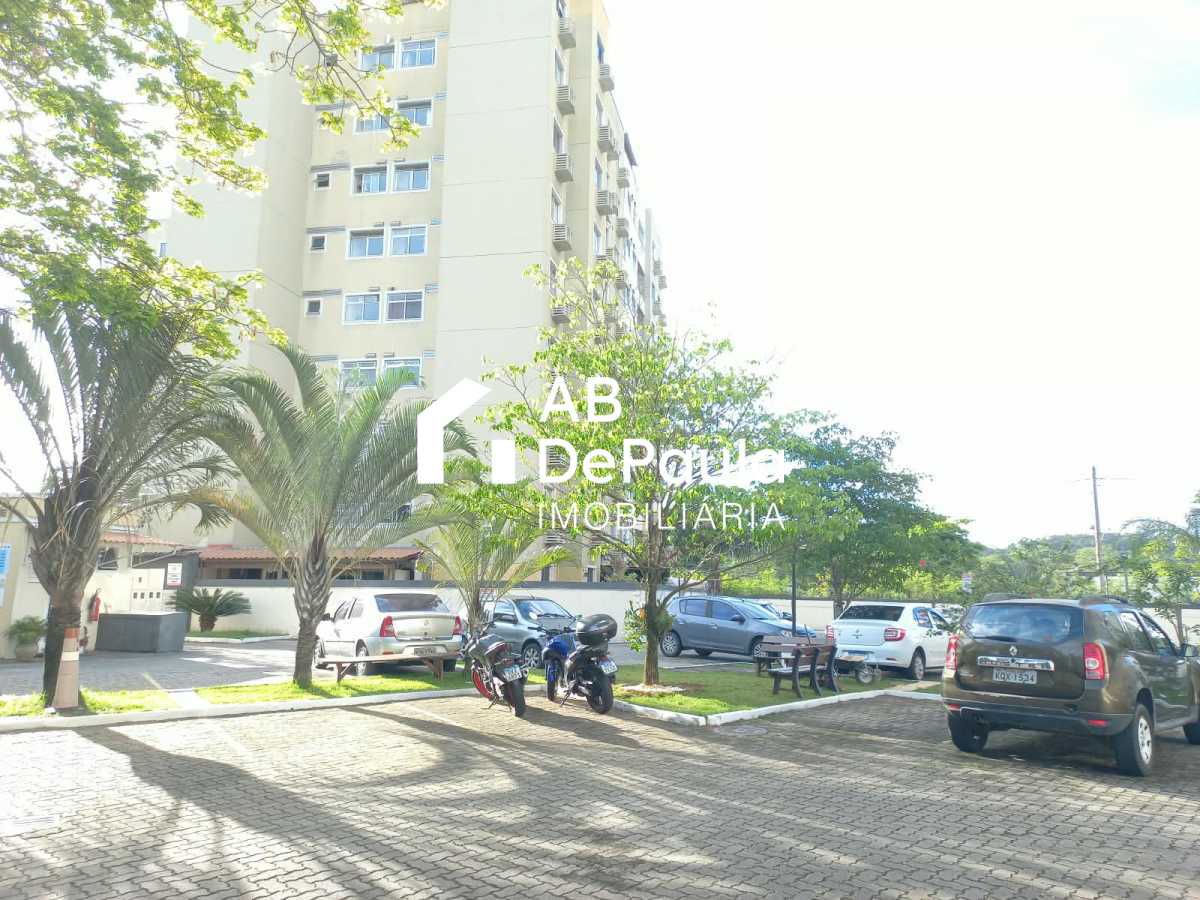 Sulacap  - Excelente Apartamento com  dependência na cobertura à Venda -  Total 135,00 m²