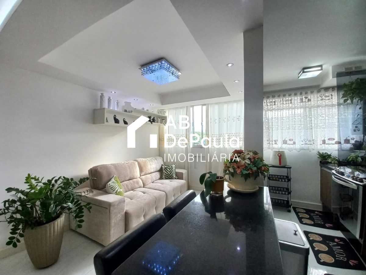 Sulacap  - Excelente Apartamento com  dependência na cobertura à Venda -  Total 135,00 m²