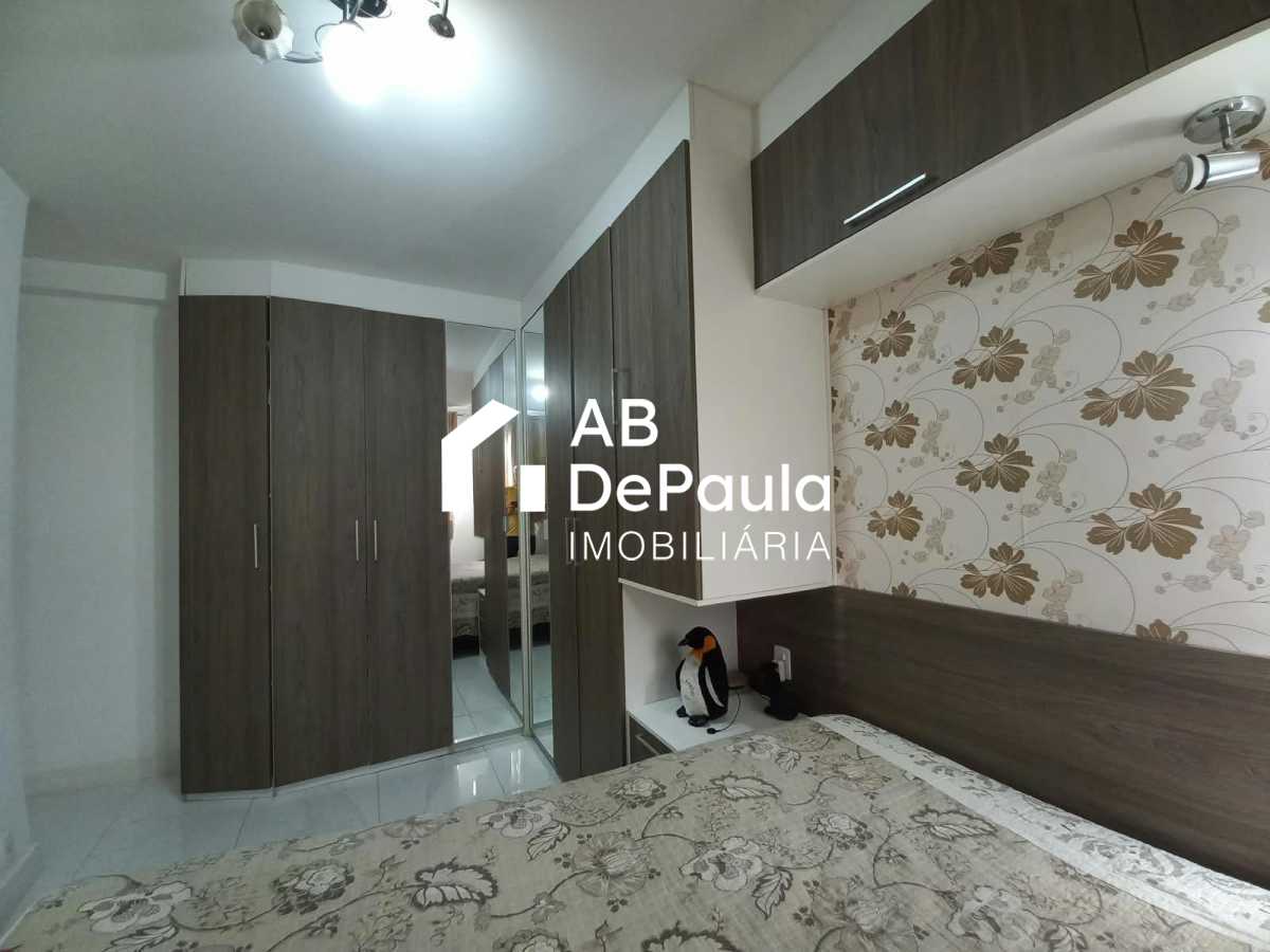 Sulacap  - Excelente Apartamento com  dependência na cobertura à Venda -  Total 135,00 m²