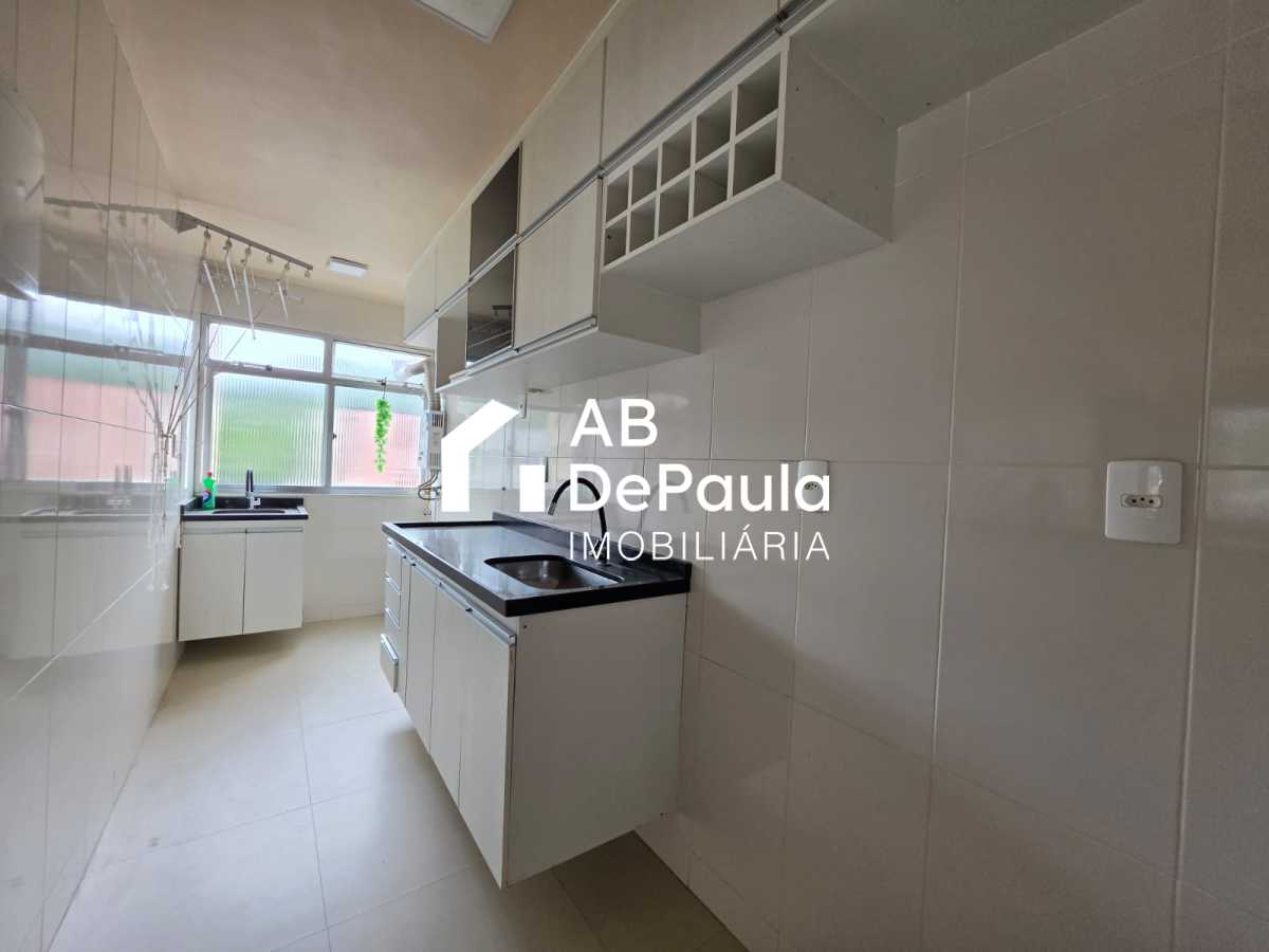 JARDIM SULACAP - VERDADEIRO ENTRAR E MORAR - APARTAMENTO 02 DORMITÓRIOS (COM ARMÁRIOS), COZINHA E BANHEIRO COM ARMÁRIOS 