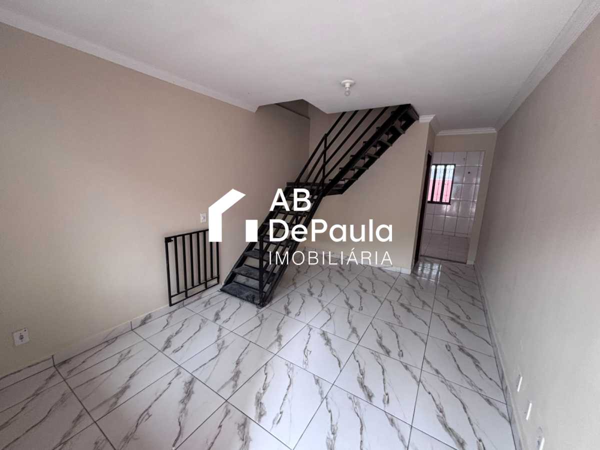 ALUGA EM REALENGO - R. OCAIBI, 160 - CASA DUPLEX COM 02 QUARTOS