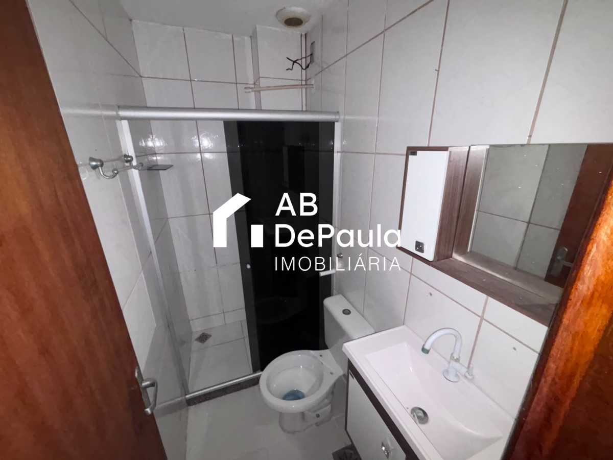 ALUGA EM REALENGO - R. OCAIBI, 160 - CASA DUPLEX COM 02 QUARTOS