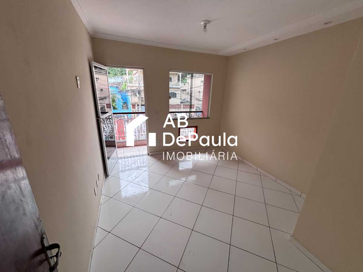 ALUGA EM REALENGO - R. OCAIBI, 160 - CASA DUPLEX COM 02 QUARTOS