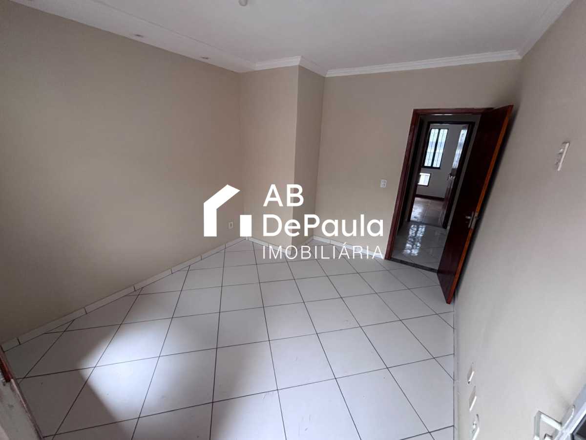 ALUGA EM REALENGO - R. OCAIBI, 160 - CASA DUPLEX COM 02 QUARTOS
