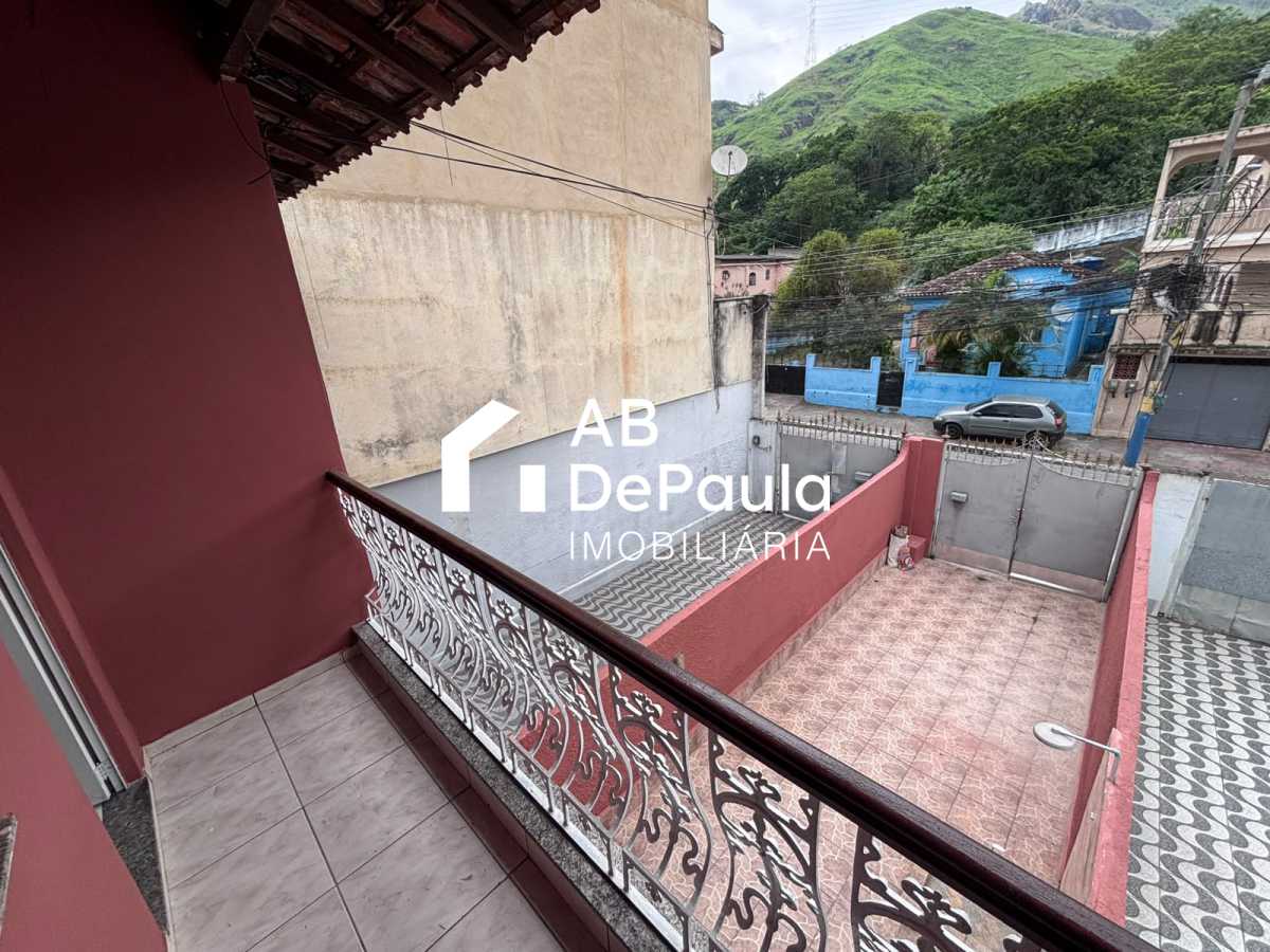 ALUGA EM REALENGO - R. OCAIBI, 160 - CASA DUPLEX COM 02 QUARTOS