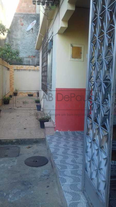 BENTO RIBEIRO- Aceitando Financiamento Imobiliário e FGTS. Excelente Aptº Térreo composto de Sala, 2 Dormitórios, Banheiro Social, Cozinha e Área de Serviço