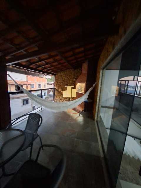 Conheça WhatsApp Image 2026-08-25 at 2 do imóvel - Casa Duplex com 3 Quartos (2 Suítes), Varanda Gourmet e Quintal no Dom Bosco - Próxima ao Shopping Independência e UFJF - TFCA30043 - 20 WhatsApp Image 2026-08-25 at 2 - 20