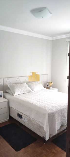 Conheça 2 quartos reformado no Centro do imóvel - Apartamento à Venda 2 quartos no Centro: Lindamente reformado, rua totalmente plana, apenas 2 lances de escada. - TFAP20495 - 17 2 quartos reformado no Centro - 17