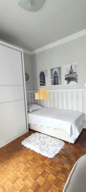 Conheça 2 quartos reformado no Centro do imóvel - Apartamento à Venda 2 quartos no Centro: Lindamente reformado, rua totalmente plana, apenas 2 lances de escada. - TFAP20495 - 13 2 quartos reformado no Centro - 13
