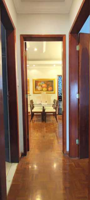 Conheça 2 quartos reformado no Centro do imóvel - Apartamento à Venda 2 quartos no Centro: Lindamente reformado, rua totalmente plana, apenas 2 lances de escada. - TFAP20495 - 10 2 quartos reformado no Centro - 10