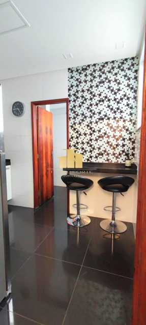 Conheça 2 quartos reformado no Centro do imóvel - Apartamento à Venda 2 quartos no Centro: Lindamente reformado, rua totalmente plana, apenas 2 lances de escada. - TFAP20495 - 5 2 quartos reformado no Centro - 5