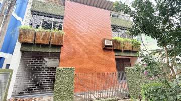 Casa triplex de 266m² à venda na Urca, com vista privilegiada para o Pão de Açúcar. - ALCA30007