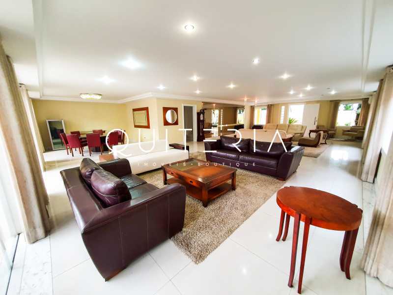 Conheça QUITERIA IMOVEIS BOUTIQUE do imóvel - Casa triplex espetacular em condomínio com segurança 24h na Barra da Tijuca! - MQCN50028 - 6 QUITERIA IMOVEIS BOUTIQUE - 6
