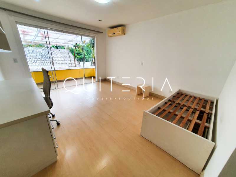 Conheça QUITERIA IMOVEIS BOUTIQUE do imóvel - Casa triplex espetacular em condomínio com segurança 24h na Barra da Tijuca! - MQCN50028 - 11 QUITERIA IMOVEIS BOUTIQUE - 11