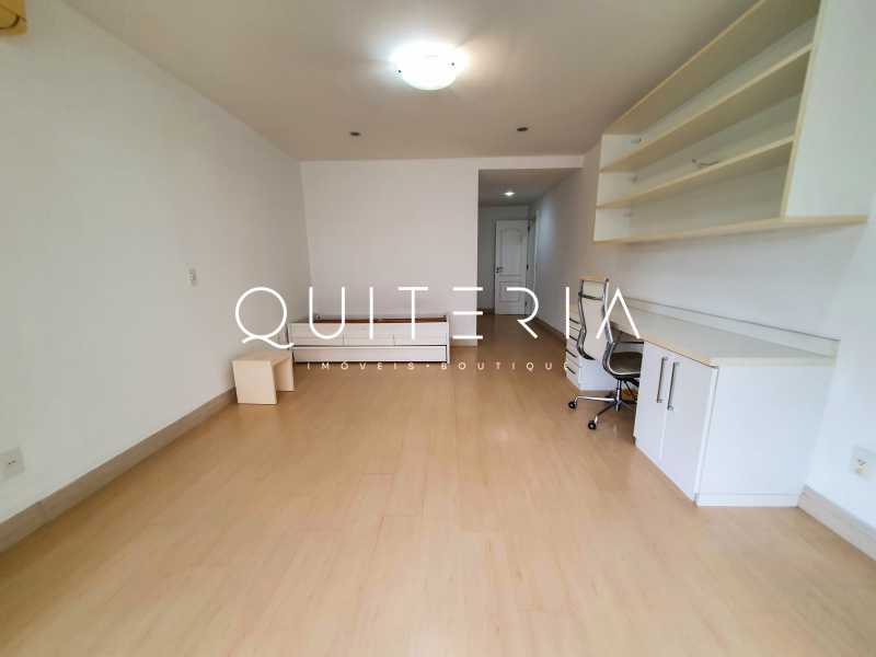 Conheça CASA TRIPLEX BARRA À VENDA do imóvel - Casa triplex espetacular em condomínio com segurança 24h na Barra da Tijuca! - MQCN50028 - 10 CASA TRIPLEX BARRA À VENDA - 10