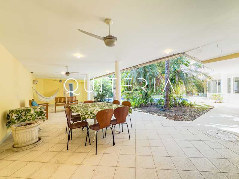 Conheça Barra venda 4 suítes Quiteria do imóvel - Mansão Duplex à venda na Barra da Tijuca Rua José Leal da Silva 4 suítes 1 Quarto 6 vagas Quitéria Imóveis Boutique - MQCN50033 - 6 Barra venda 4 suítes Quiteria - 6