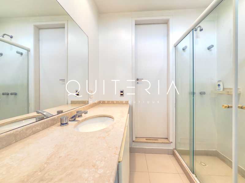 Conheça QUITERIA IMÓVEIS BOUTIQUE do imóvel - Mansão Duplex à venda na Barra da Tijuca Rua José Leal da Silva 4 suítes 1 Quarto 6 vagas Quitéria Imóveis Boutique - MQCN50033 - 23 QUITERIA IMÓVEIS BOUTIQUE - 23
