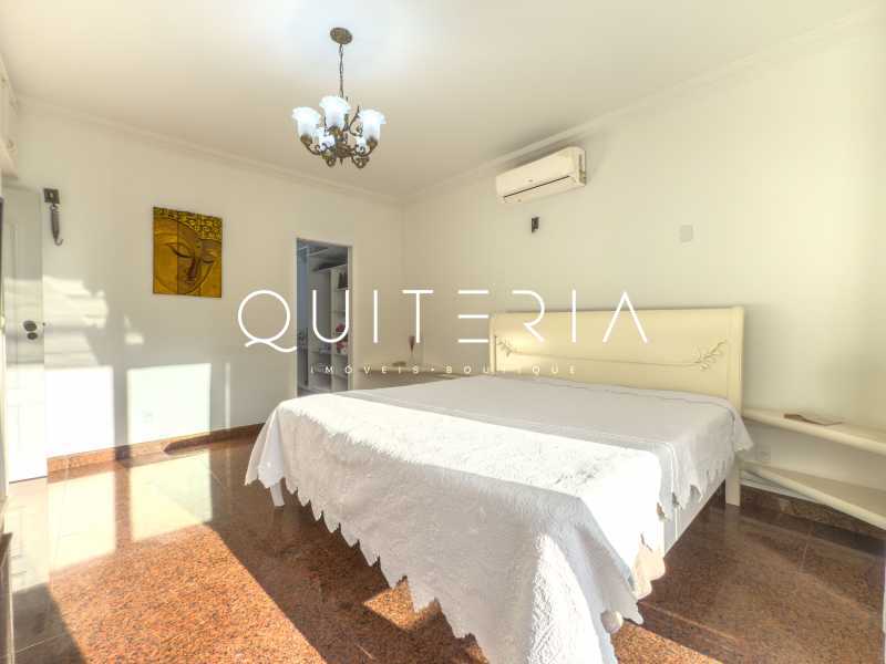 Conheça CASA BARRA VENDA LOCAÇÃO do imóvel - Casa à venda na Barra da Tijuca Rua José Leal da Silva | 5 Quartos | 4 Suítes | 6 Vagas - MQCN50034 - 16 CASA BARRA VENDA LOCAÇÃO - 16