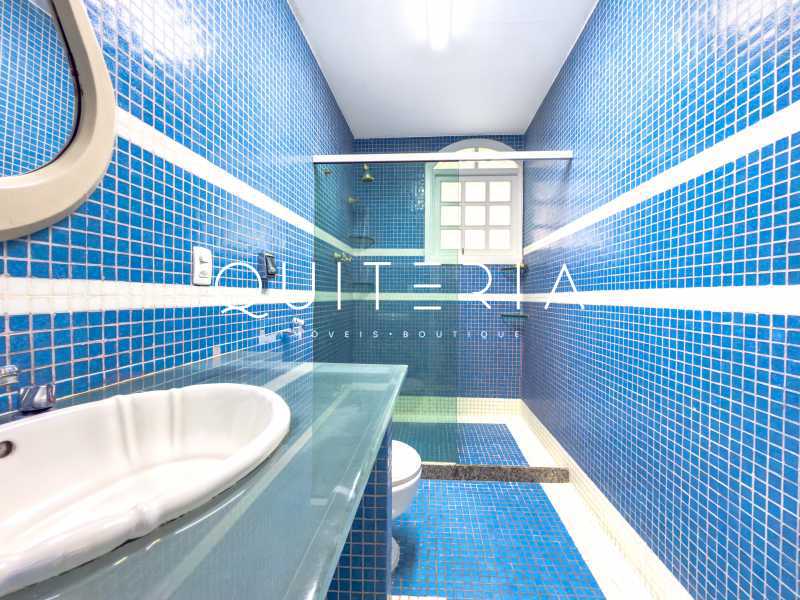 Conheça CASA BARRA VENDA LOCAÇÃO do imóvel - Casa à venda na Barra da Tijuca Rua José Leal da Silva | 5 Quartos | 4 Suítes | 6 Vagas - MQCN50034 - 21 CASA BARRA VENDA LOCAÇÃO - 21