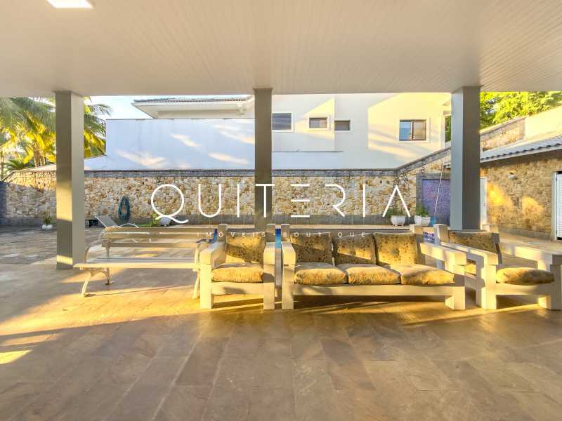Conheça CASA BARRA VENDA LOCAÇÃO do imóvel - Casa à venda na Barra da Tijuca Rua José Leal da Silva | 5 Quartos | 4 Suítes | 6 Vagas - MQCN50034 - 5 CASA BARRA VENDA LOCAÇÃO - 5