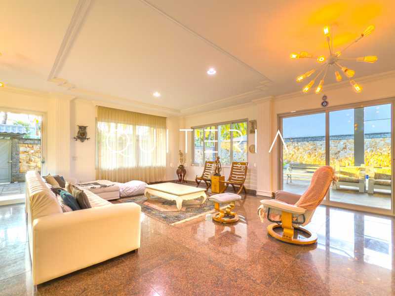 Conheça CASA BARRA VENDA LOCAÇÃO do imóvel - Casa à venda na Barra da Tijuca Rua José Leal da Silva | 5 Quartos | 4 Suítes | 6 Vagas - MQCN50034 - 10 CASA BARRA VENDA LOCAÇÃO - 10