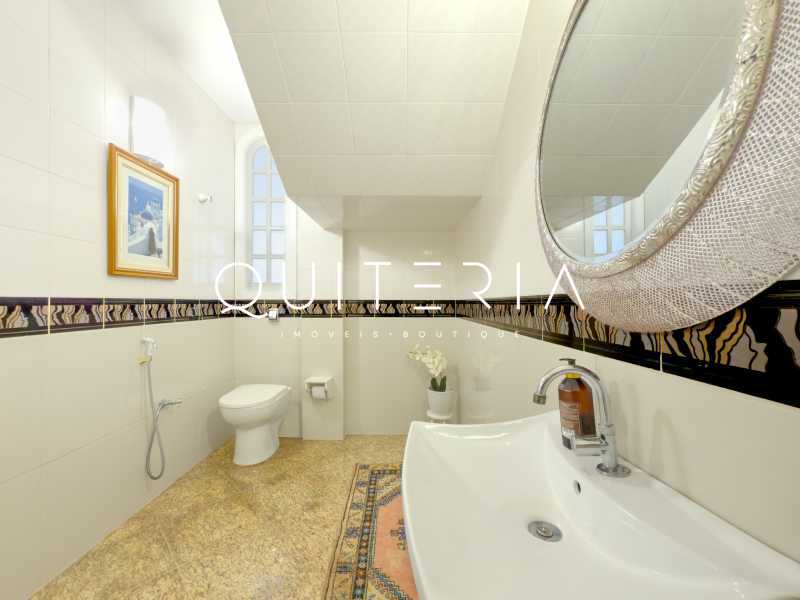 Conheça CASA BARRA VENDA LOCAÇÃO do imóvel - Casa à venda na Barra da Tijuca Rua José Leal da Silva | 5 Quartos | 4 Suítes | 6 Vagas - MQCN50034 - 27 CASA BARRA VENDA LOCAÇÃO - 27