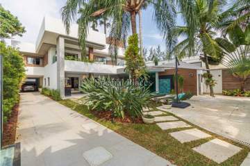 Condomínio Lúcio Costa Jardim Marapendi, Barra - Casa em Condomínio na Lúcio Costa, Jardim Marapendi, à venda na Barra da Tijuca. - BAC4612
