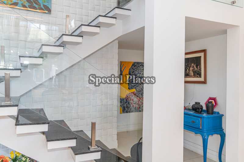 Conheça ESCADAS do imóvel - Casa em Condomínio 5 quartos à venda Greenwood Park, Itanhangá - Itanhangá, Rio de Janeiro - R$ 4.800.000 - BAC5243 - 21 ESCADAS - 21