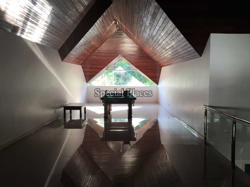 Conheça Sotão do imóvel - Belíssima residência! Lazer indescritível! - BAC6062 - 28 Sotão - 28