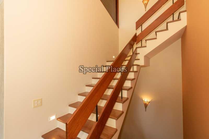 Conheça 12 ESCADA DETALHE do imóvel - Casa em Condomínio 6 quartos à venda Jardim do Itanhangá, Itanhangá - Itanhangá, Rio de Janeiro - R$ 9.800.000 - BAC6145 - 13 12 ESCADA DETALHE - 13