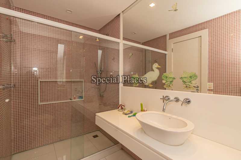 Conheça banheiro da suíte do imóvel - Casa em Condomínio 3 quartos à venda Greenwood Park, Itanhangá - Itanhangá, Rio de Janeiro - R$ 3.500.000 - BAC6197 - 19 banheiro da suíte - 19