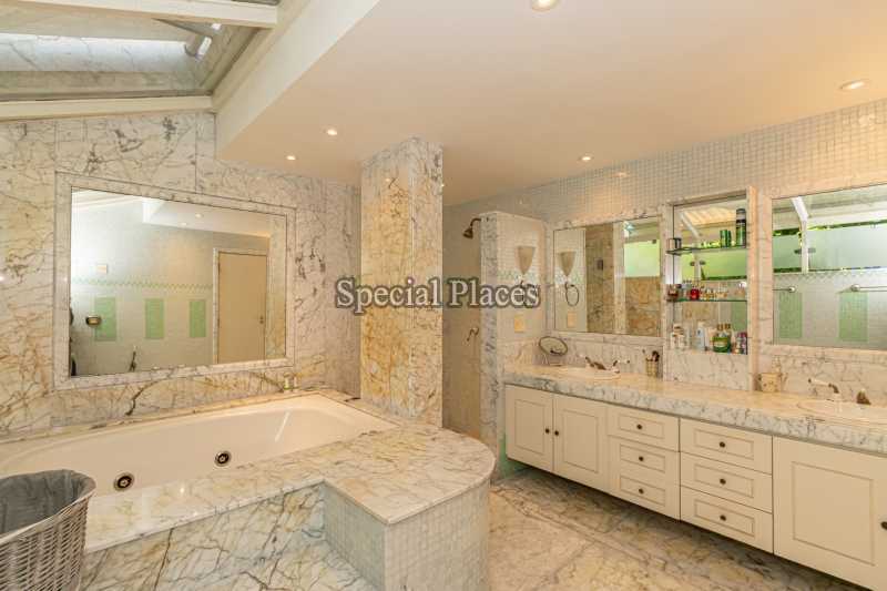 Conheça BANHEIRO SUÍTE MASTER do imóvel - Casa em Condomínio 4 quartos à venda Greenwood Park, Itanhangá - Itanhangá, Rio de Janeiro - R$ 4.000.000 - BAC6213 - 21 BANHEIRO SUÍTE MASTER - 21