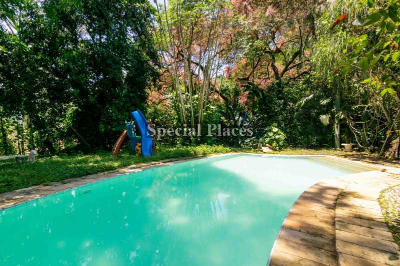 PISCINA - 2