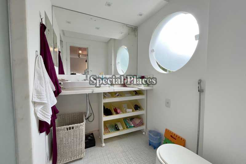 Conheça BANHEIRO do imóvel - Casa em Condomínio 4 quartos à venda Greenwood Park, Itanhangá - Itanhangá, Rio de Janeiro - R$ 3.980.000 - BAC6275 - 30 BANHEIRO - 30