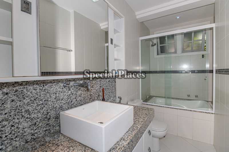 Conheça BANHEIRO SUÍTE do imóvel - Casa em Condomínio 5 quartos à venda Greenwood Park, Itanhangá - Itanhangá, Rio de Janeiro - R$ 3.490.000 - BAC6295 - 22 BANHEIRO SUÍTE - 22