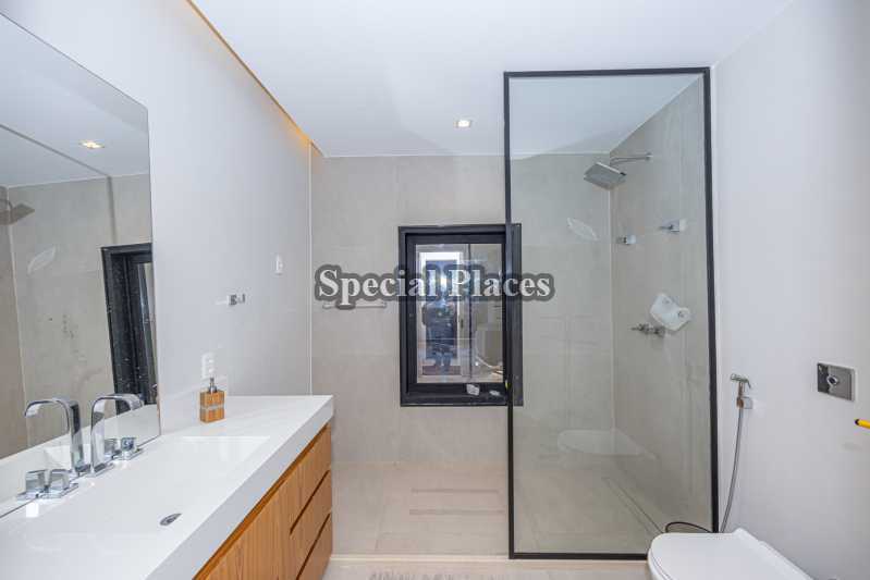 Conheça BANHEIRO 1 SUÍTE MASTER do imóvel - Casa em Condomínio 4 quartos à venda Jardim do Itanhangá, Itanhangá - Itanhangá, Rio de Janeiro - R$ 5.500.000 - BAC6303 - 18 BANHEIRO 1 SUÍTE MASTER - 18