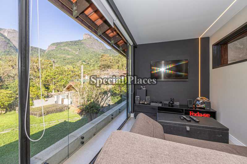 Conheça SALA DE TV SUÍTE 2 do imóvel - Casa em Condomínio 4 quartos à venda Jardim do Itanhangá, Itanhangá - Itanhangá, Rio de Janeiro - R$ 5.500.000 - BAC6303 - 25 SALA DE TV SUÍTE 2 - 25