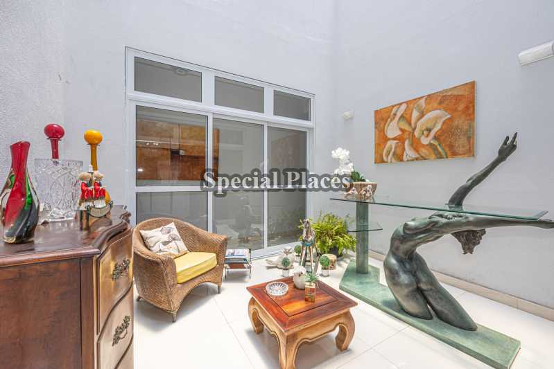 Conheça SALA do imóvel - Oportunidade única no Itanhangá! Belíssima casa LINEAR! - BAC6309 - 16 SALA - 16