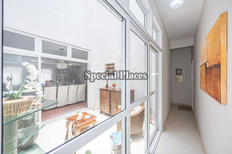 Conheça CORREDOR do imóvel - Oportunidade única no Itanhangá! Belíssima casa LINEAR! - BAC6309 - 24 CORREDOR - 24