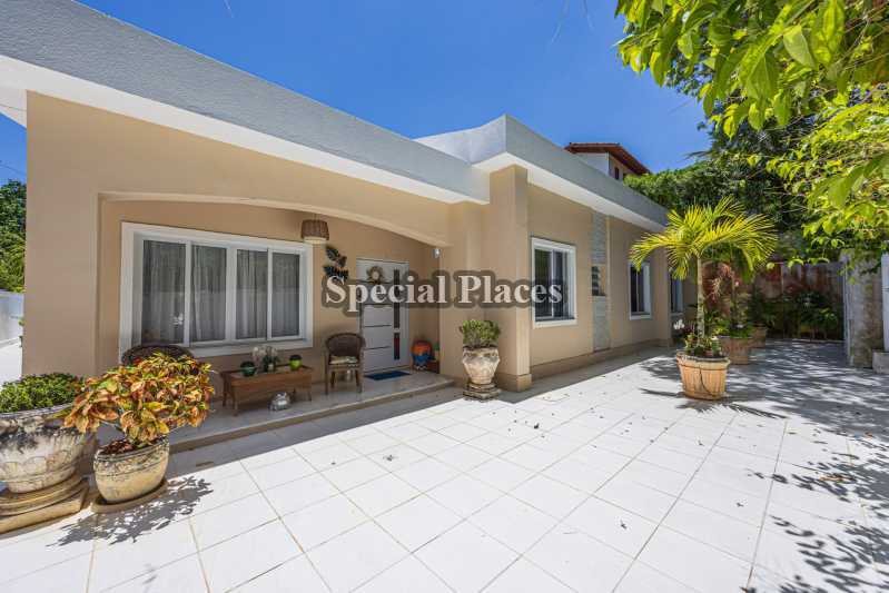 Conheça FACHADA do imóvel - Oportunidade única no Itanhangá! Belíssima casa LINEAR! - BAC6309 - 9 FACHADA - 9